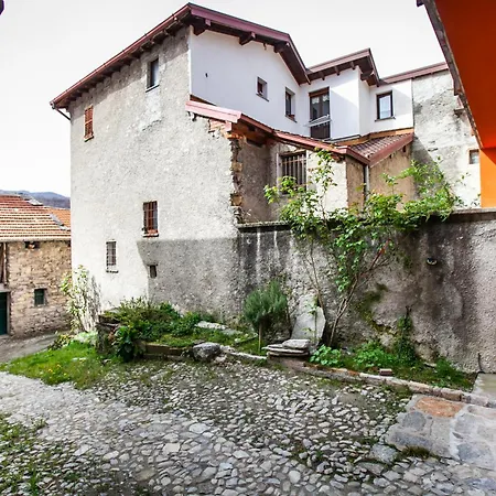 Casa Di Bruno * Pellio Superiore