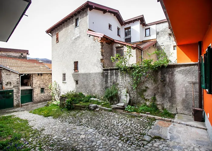 Casa Di Bruno * Pellio Superiore